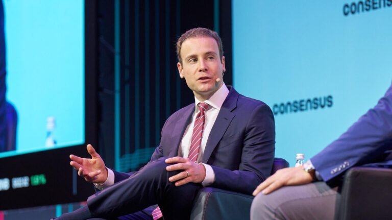 CFTC sends crypto rules to White House to review as Congress stalls on Clarity Act