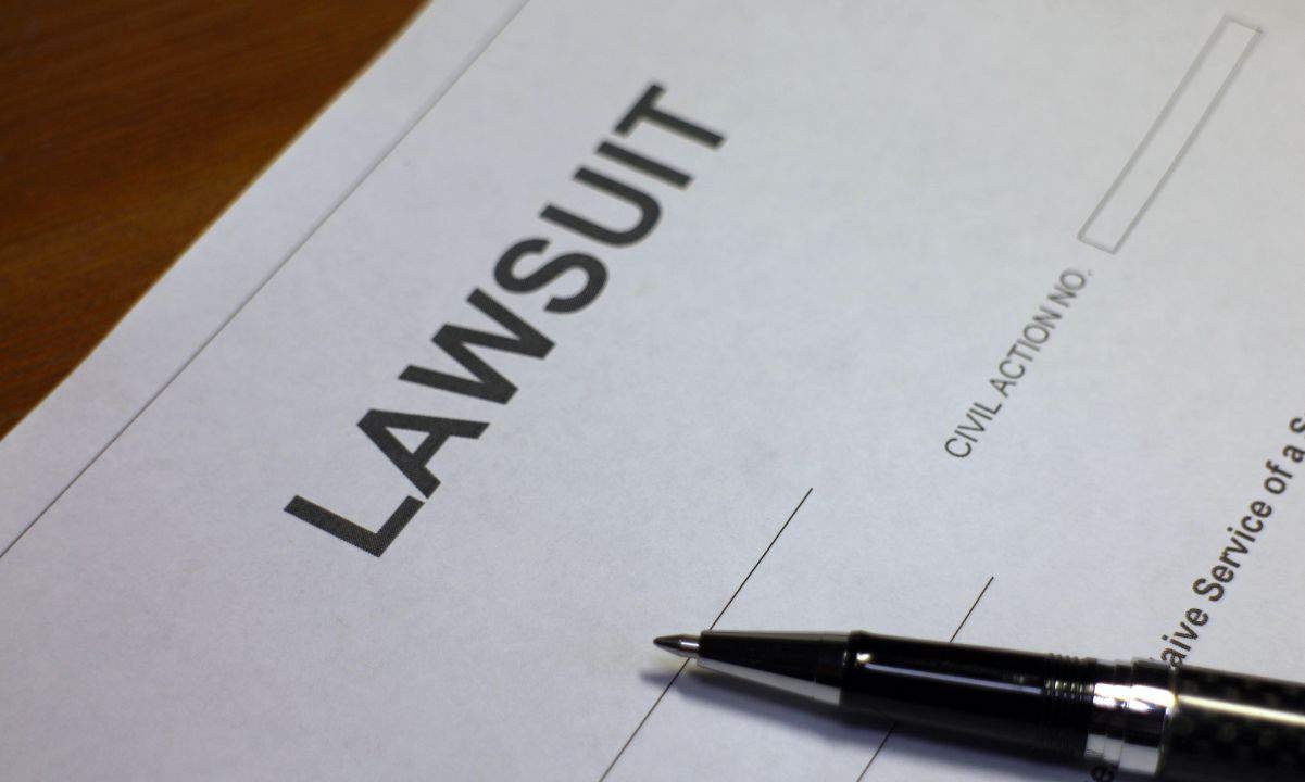 US Banking Group Sues OCC After Wave of Crypto Trust Bank Approvals