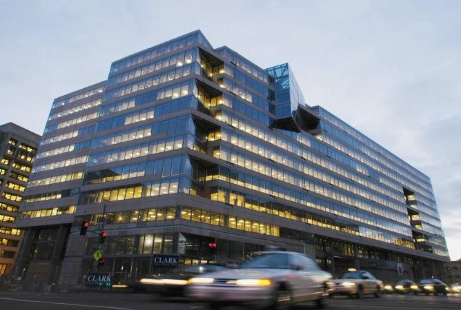 IMF finds demand for tokenized stocks, says the market is still volatile, illiquid